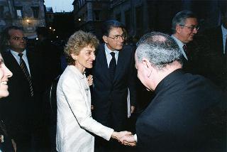Roma, Chiesa di S. Maria in Trastevere: visita del Presidente della Repubblica alla Comunità di S. Egidio nel 30° anniversario di attività dell'Associazione