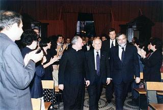 Roma, Chiesa di S. Maria in Trastevere: visita del Presidente della Repubblica alla Comunità di S. Egidio nel 30° anniversario di attività dell'Associazione