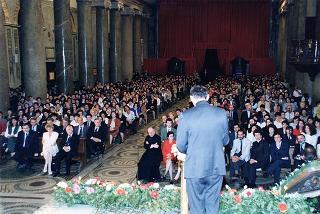 Roma, Chiesa di S. Maria in Trastevere: visita del Presidente della Repubblica alla Comunità di S. Egidio nel 30° anniversario di attività dell'Associazione