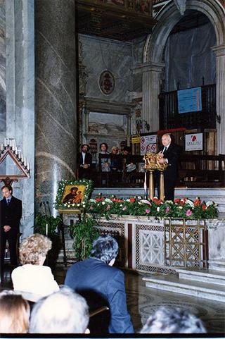 Roma, Chiesa di S. Maria in Trastevere: visita del Presidente della Repubblica alla Comunità di S. Egidio nel 30° anniversario di attività dell'Associazione