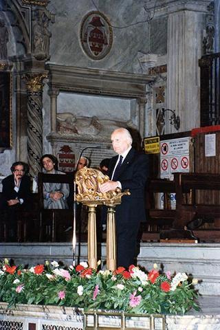 Roma, Chiesa di S. Maria in Trastevere: visita del Presidente della Repubblica alla Comunità di S. Egidio nel 30° anniversario di attività dell'Associazione