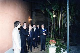Roma, Chiesa di S. Maria in Trastevere: visita del Presidente della Repubblica alla Comunità di S. Egidio nel 30° anniversario di attività dell'Associazione