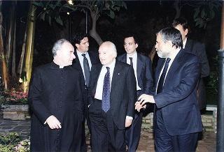 Roma, Chiesa di S. Maria in Trastevere: visita del Presidente della Repubblica alla Comunità di S. Egidio nel 30° anniversario di attività dell'Associazione