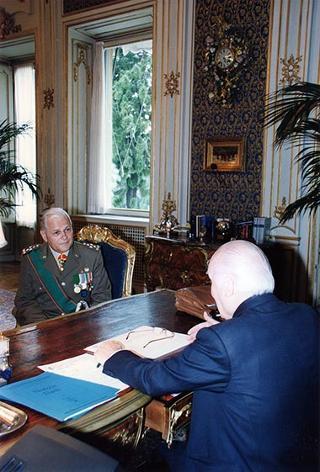 Ten. gen. Mauro Riva, ispettore delle armi dell'Esercito