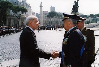 Roma, Altare della Patria: deposizione di una corona d'alloro da parte del Presidente della Repubblica in occasione della Festa Nazionale della Repubblica