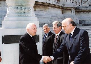 Roma, Altare della Patria: deposizione di una corona d'alloro da parte del Presidente della Repubblica in occasione della Festa Nazionale della Repubblica