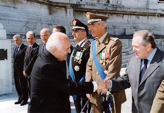 Roma, Altare della Patria: deposizione di una corona d'alloro da parte del Presidente della Repubblica in occasione della Festa Nazionale della Repubblica