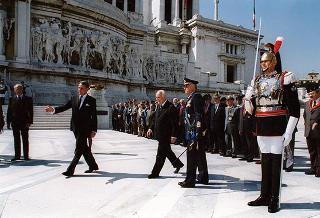 Roma, Altare della Patria: deposizione di una corona d'alloro da parte del Presidente della Repubblica in occasione della Festa Nazionale della Repubblica