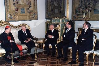 Quirinale Cortile d'Onore: Concerto dell'Orchestra Sinfonica Nazionale della RAI e del Coro dell'Accademia Nazionale di Santa Cecilia, diretti dal Maestro Gianluigi Gelmetti, in occasione della Festa Nazionale della Repubblica