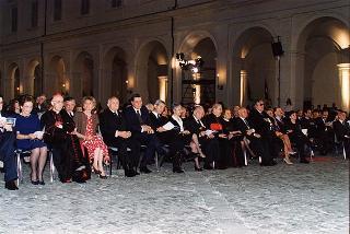 Quirinale Cortile d'Onore: Concerto dell'Orchestra Sinfonica Nazionale della RAI e del Coro dell'Accademia Nazionale di Santa Cecilia, diretti dal Maestro Gianluigi Gelmetti, in occasione della Festa Nazionale della Repubblica