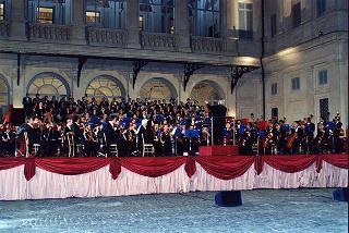 Quirinale Cortile d'Onore: Concerto dell'Orchestra Sinfonica Nazionale della RAI e del Coro dell'Accademia Nazionale di Santa Cecilia, diretti dal Maestro Gianluigi Gelmetti, in occasione della Festa Nazionale della Repubblica