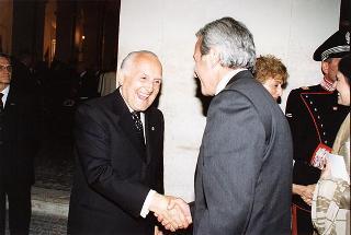 Quirinale Cortile d'Onore: Concerto dell'Orchestra Sinfonica Nazionale della RAI e del Coro dell'Accademia Nazionale di Santa Cecilia, diretti dal Maestro Gianluigi Gelmetti, in occasione della Festa Nazionale della Repubblica