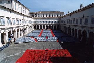 Quirinale Cortile d'Onore: Concerto dell'Orchestra Sinfonica Nazionale della RAI e del Coro dell'Accademia Nazionale di Santa Cecilia, diretti dal Maestro Gianluigi Gelmetti, in occasione della Festa Nazionale della Repubblica
