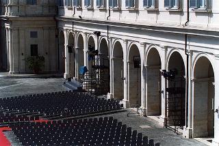 Quirinale Cortile d'Onore: Concerto dell'Orchestra Sinfonica Nazionale della RAI e del Coro dell'Accademia Nazionale di Santa Cecilia, diretti dal Maestro Gianluigi Gelmetti, in occasione della Festa Nazionale della Repubblica