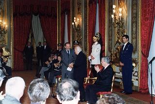 Lorenzo Del Boca, presidente della Federazione nazionale della stampa italiana, con una delegazione di partecipanti alle celebrazioni del 90° anniversario di fondazione della FINSI