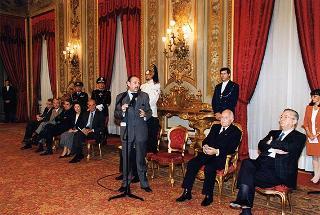 Lorenzo Del Boca, presidente della Federazione nazionale della stampa italiana, con una delegazione di partecipanti alle celebrazioni del 90° anniversario di fondazione della FINSI