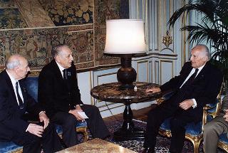 Avv. Furio Lauri, presidente del Gruppo Medaglie d'Oro al Valor Militare d'Italia, con il nuovo Consiglio direttivo