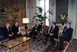 Avv. Furio Lauri, presidente del Gruppo Medaglie d'Oro al Valor Militare d'Italia, con il nuovo Consiglio direttivo
