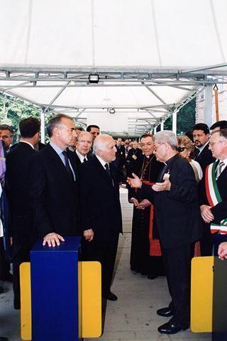 Torino: intervento del Presidente della Repubblica alla cerimonia inaugurale del III Congresso internazionale di studi sulla Sindone ed alla celebrazione del 50° anniversario dell'elezione di Luigi Einaudi alla Presidenza della Repubblica