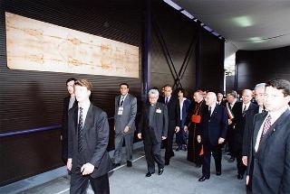 Torino: intervento del Presidente della Repubblica alla cerimonia inaugurale del III Congresso internazionale di studi sulla Sindone ed alla celebrazione del 50° anniversario dell'elezione di Luigi Einaudi alla Presidenza della Repubblica