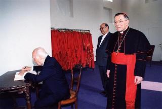 Torino: intervento del Presidente della Repubblica alla cerimonia inaugurale del III Congresso internazionale di studi sulla Sindone ed alla celebrazione del 50° anniversario dell'elezione di Luigi Einaudi alla Presidenza della Repubblica