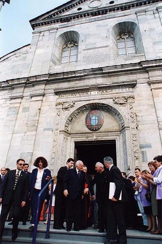 Torino: intervento del Presidente della Repubblica alla cerimonia inaugurale del III Congresso internazionale di studi sulla Sindone ed alla celebrazione del 50° anniversario dell'elezione di Luigi Einaudi alla Presidenza della Repubblica