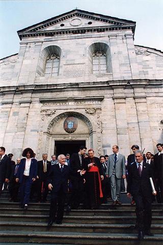 Torino: intervento del Presidente della Repubblica alla cerimonia inaugurale del III Congresso internazionale di studi sulla Sindone ed alla celebrazione del 50° anniversario dell'elezione di Luigi Einaudi alla Presidenza della Repubblica