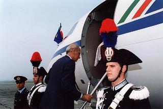 Torino: intervento del Presidente della Repubblica alla cerimonia inaugurale del III Congresso internazionale di studi sulla Sindone ed alla celebrazione del 50° anniversario dell'elezione di Luigi Einaudi alla Presidenza della Repubblica