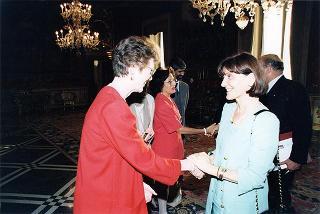 Signora Mary Robinson, Alto Commissario delle Nazioni Unite per i diritti umani