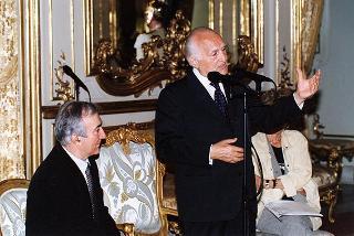 Delegazione di partecipanti all'Assemblea nazionale delle Centrali Cooperative sul tema "Insieme per continuare a costruire lavoro"