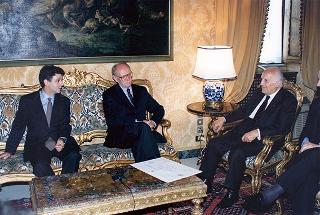 Cerimonia di consegna del Premio "Presidente della Repubblica 1998" dell'Accademia Nazionale di San Luca al maestro Nunzio Di Stefano
