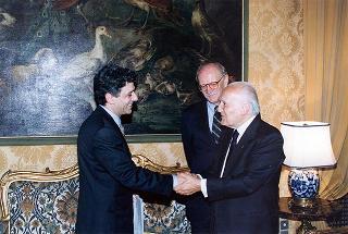 Cerimonia di consegna del Premio "Presidente della Repubblica 1998" dell'Accademia Nazionale di San Luca al maestro Nunzio Di Stefano