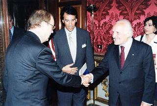 Signora A. Kenneth Ciongoli, presidente della Federazione nazionale degli italo-americani