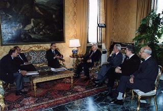 Prof. Pippo Ranci, presidente dell'Autorità per l'energia elettrica ed il gas, con i componenti l'organo collegiale