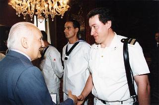 Delegazione di ufficiali e marinai della Compagnia d'onore della Marina Militare, in servizio di guardia d'onore al Palazzo del Quirinale