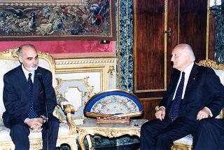Enzo Iacopino, presidente dell'Associazione della stampa parlamentare, con una delegazione del sodalizio