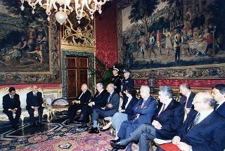 Enzo Iacopino, presidente dell'Associazione della stampa parlamentare, con una delegazione del sodalizio
