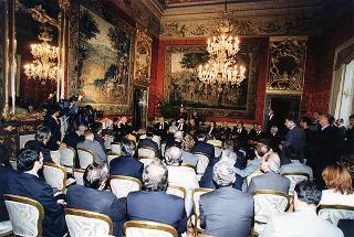 Enzo Iacopino, presidente dell'Associazione della stampa parlamentare, con una delegazione del sodalizio