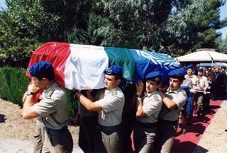 Pontecagnano (Salerno): intervento del Presidente della Repubblica ai funerali del ten. col. Carmine Calò, deceduto nel corso dello svolgimento di una missione di pace dell'ONU in Afghanistan