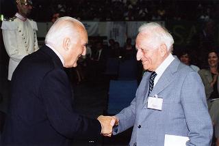 Intervento del Presidente della Repubblica all'incontro nazionale degli adulti di Azione Cattolica tenutosi nella sede del Palazzo dello Sport a Roma