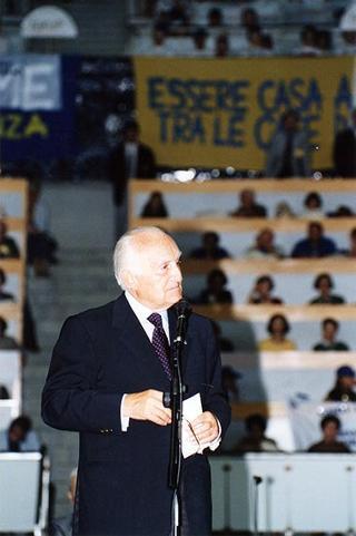 Intervento del Presidente della Repubblica all'incontro nazionale degli adulti di Azione Cattolica tenutosi nella sede del Palazzo dello Sport a Roma