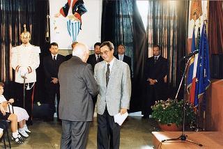Roma, Scuola elementare "Principe di Piemonte": intervento del Presidente della Repubblica all'inaugurazione dell'anno scolastico 1998-1999 e trasmissione in diretta televisiva del messaggio agli studenti