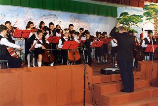 Roma, Scuola elementare "Principe di Piemonte": intervento del Presidente della Repubblica all'inaugurazione dell'anno scolastico 1998-1999 e trasmissione in diretta televisiva del messaggio agli studenti