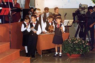 Roma, Scuola elementare "Principe di Piemonte": intervento del Presidente della Repubblica all'inaugurazione dell'anno scolastico 1998-1999 e trasmissione in diretta televisiva del messaggio agli studenti