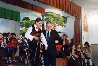 Roma, Scuola elementare "Principe di Piemonte": intervento del Presidente della Repubblica all'inaugurazione dell'anno scolastico 1998-1999 e trasmissione in diretta televisiva del messaggio agli studenti
