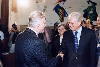 Roma, Scuola elementare "Principe di Piemonte": intervento del Presidente della Repubblica all'inaugurazione dell'anno scolastico 1998-1999 e trasmissione in diretta televisiva del messaggio agli studenti