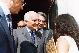 Roma, Scuola elementare "Principe di Piemonte": intervento del Presidente della Repubblica all'inaugurazione dell'anno scolastico 1998-1999 e trasmissione in diretta televisiva del messaggio agli studenti