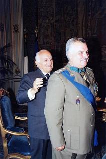 Consegna dell'onorificenza di Grande Ufficiale OMRI al mag. gen. Girolamo Giglio