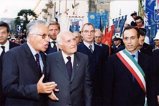 Maglie (Lecce): intervento del Presidente della Repubblica per l'inaugurazione del monumento in ricordo di Aldo Moro, nel ventennale del suo assassinio