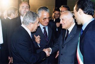 Maglie (Lecce): intervento del Presidente della Repubblica per l'inaugurazione del monumento in ricordo di Aldo Moro, nel ventennale del suo assassinio
